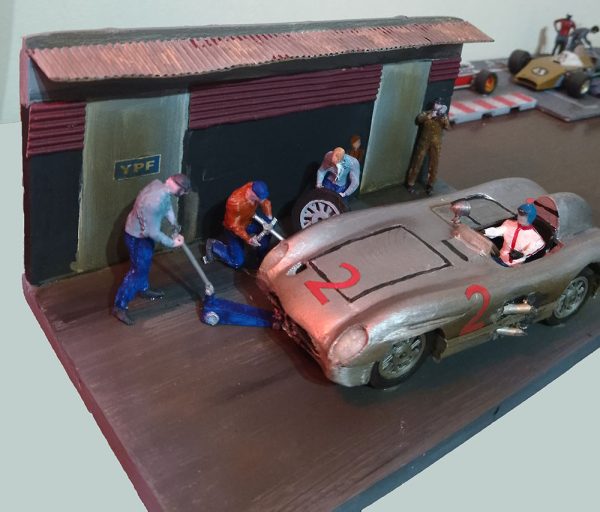 Maqueta MB 300 SLR - Imagen 2