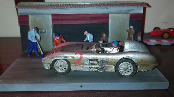 Maqueta MB 300 SLR - Imagen 4